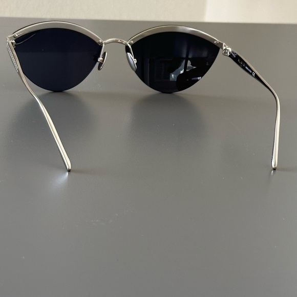 Azzedine Alaia AA0038S Sunglasses - Picture 3 of 12
